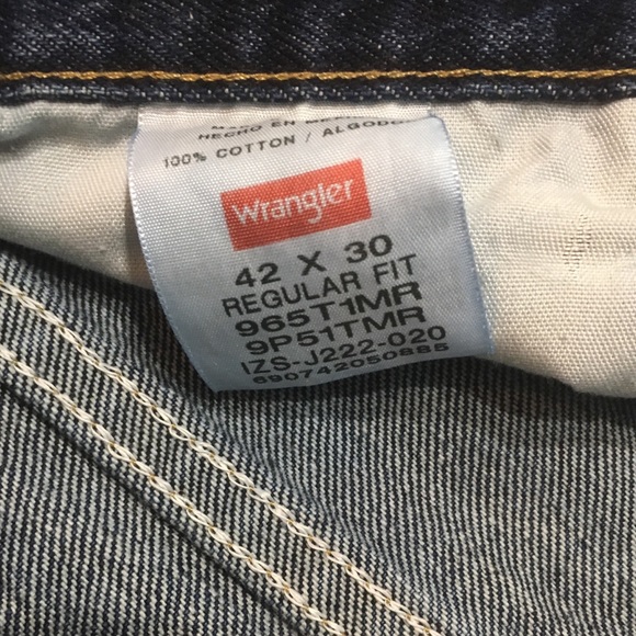 Wrangler Jeans - Picture 2 of 2